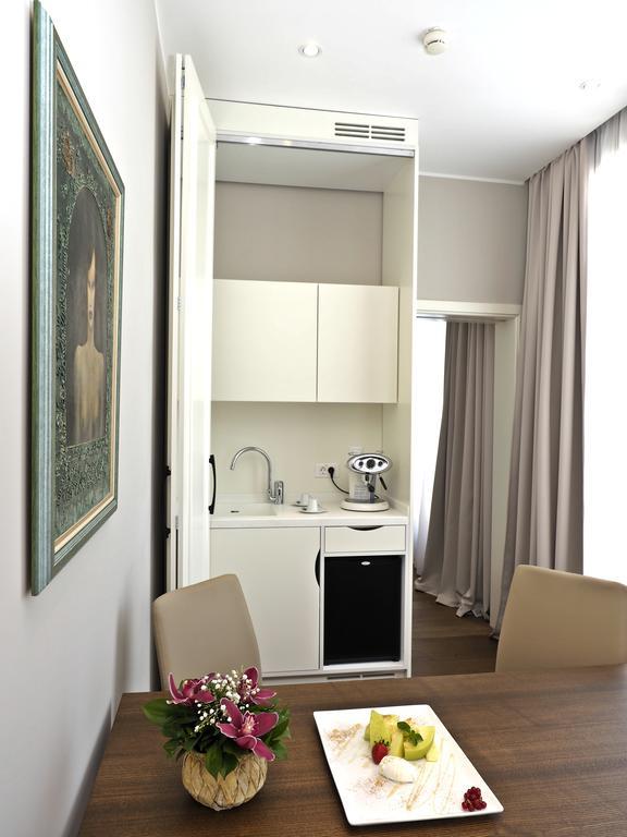 Angebot - Executive Suite mit Terrasse und kostenfreiem Flughafentransfer (1 Strecke)
